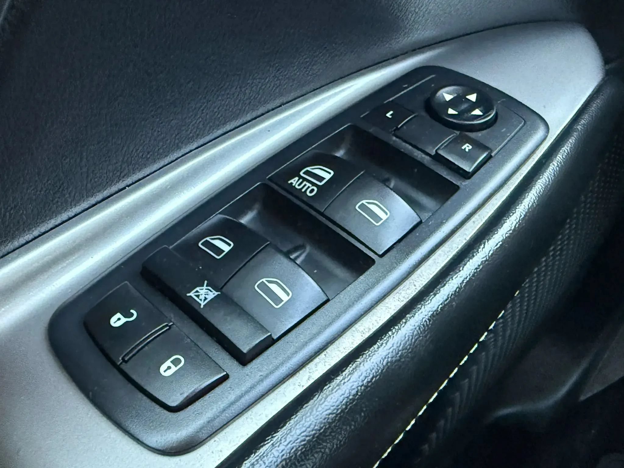 Used 2016 Dodge Journey Crossroad w/ Popular Equipment Group AWD/4WD image 24