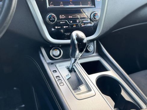 Used 2020 Nissan Murano SV image 24