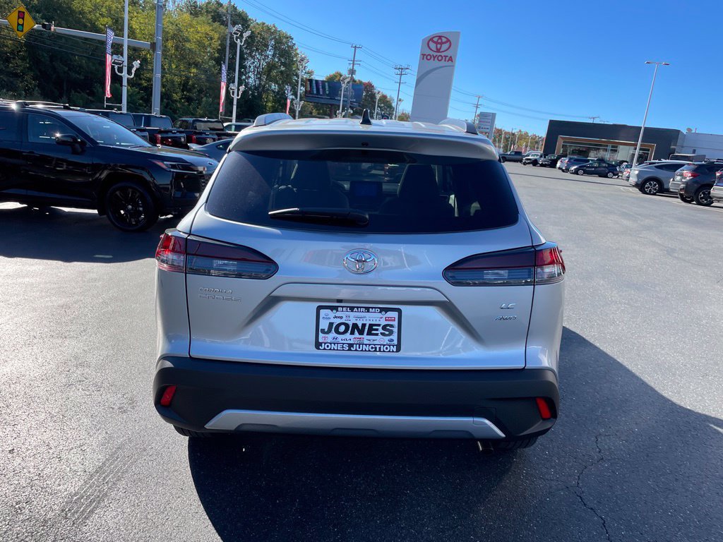 New 2026 Toyota Corolla Cross LE w/ Moonroof Package AWD/4WD image 6