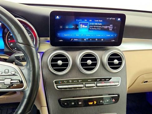 Used 2022 Mercedes-Benz GLC 300 4MATIC image 17