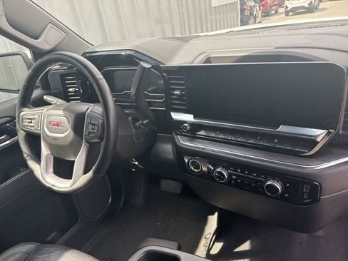 Used 2024 GMC Sierra 1500 SLT image 7