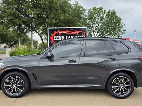 Used 2022 BMW X5 M50i AWD/4WD image 2