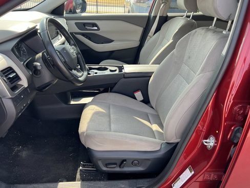 Used 2025 Nissan Rogue SV AWD/4WD image 6