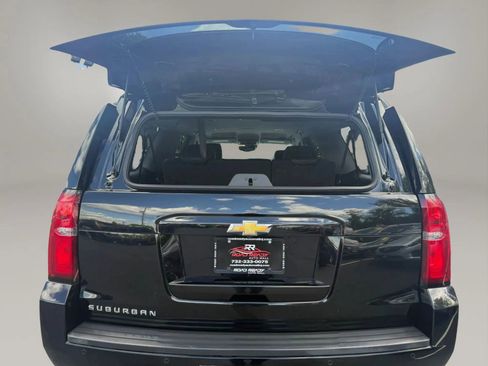 Used 2019 Chevrolet Suburban LT AWD/4WD image 40