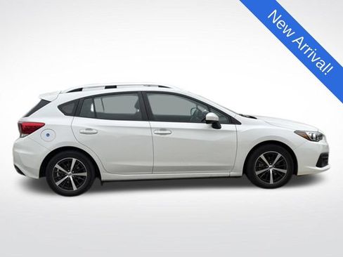 Used 2022 Subaru Impreza 2.0i Premium w/ Popular Package #3 AWD/4WD image 7