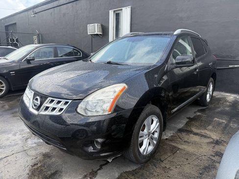 Used 2013 Nissan Rogue SV w/ Premium Pkg AWD/4WD image 5