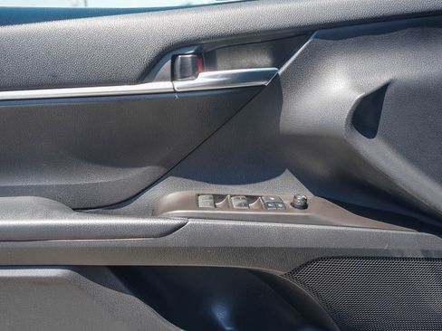 Used 2021 Toyota Camry SE w/ Carpet Mat Package (TMS) FWD image 21