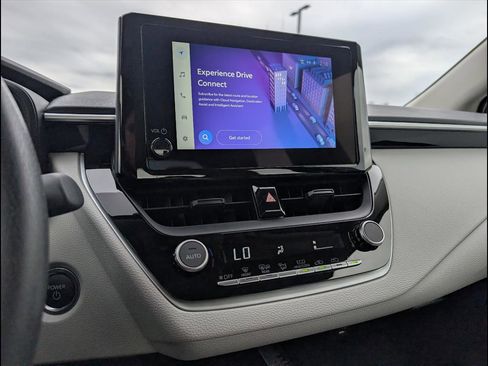 Used 2026 Toyota Corolla LE image 18