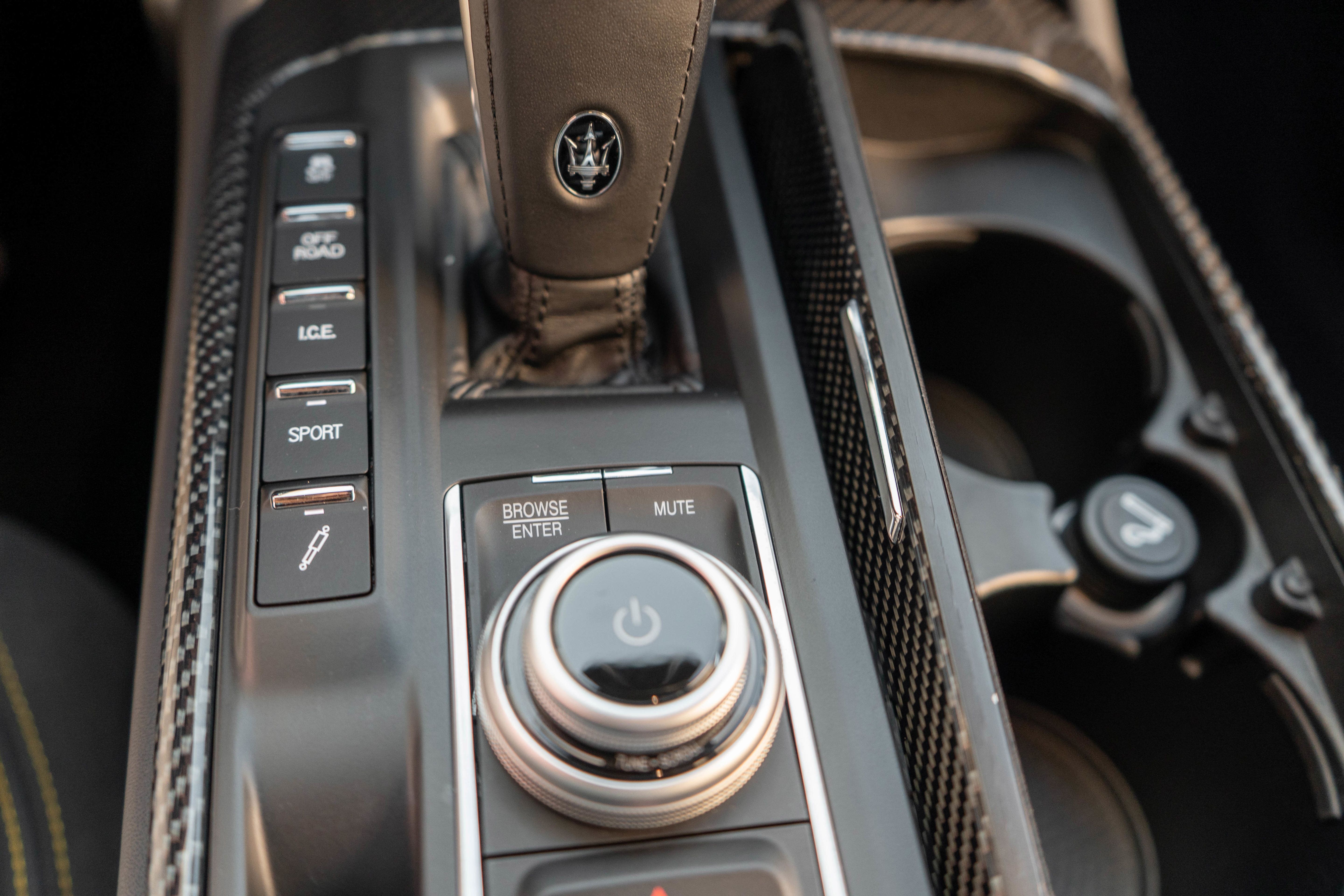 Used 2022 Maserati Levante F Tributo AWD/4WD image 31