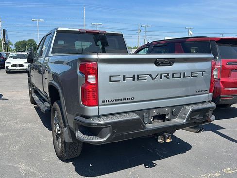Used 2024 Chevrolet Silverado 2500 Custom w/ Custom Value Package AWD/4WD image 4