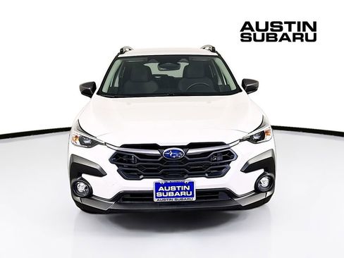 Used 2025 Subaru Crosstrek 2.0i Premium image 3