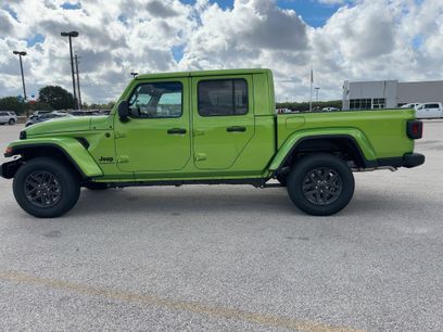 New 2025 Jeep Gladiator Sport