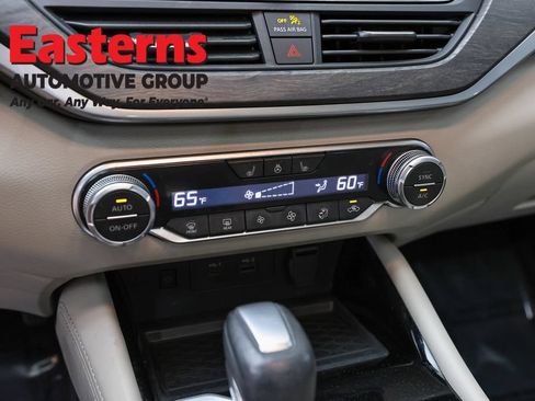 Used 2023 Nissan Altima 2.5 SL AWD/4WD image 20