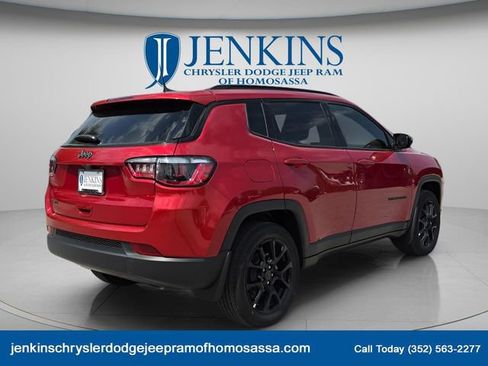 New 2026 Jeep Compass Latitude image 4