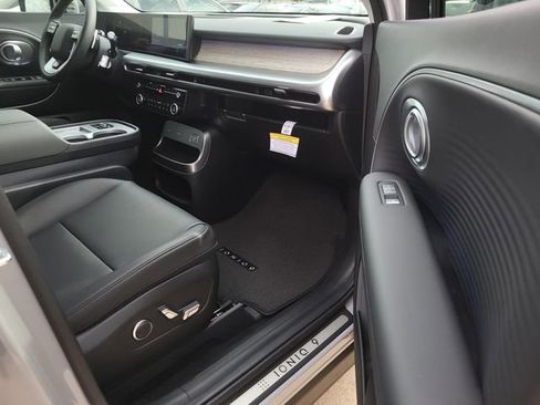 New 2026 Hyundai Ioniq 9 SEL image 7