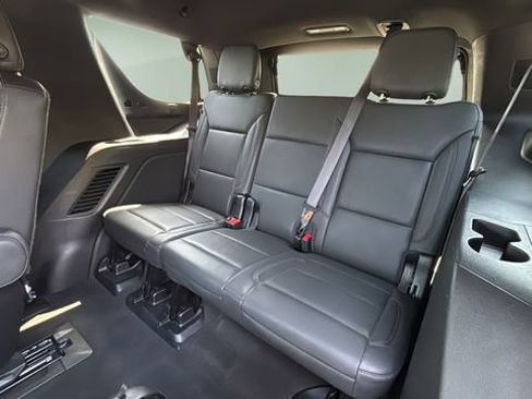 Used 2024 Chevrolet Tahoe LT AWD/4WD image 33