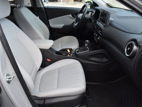 Used 2023 Hyundai Kona SEL w/ Winter Weather Package FWD image 61