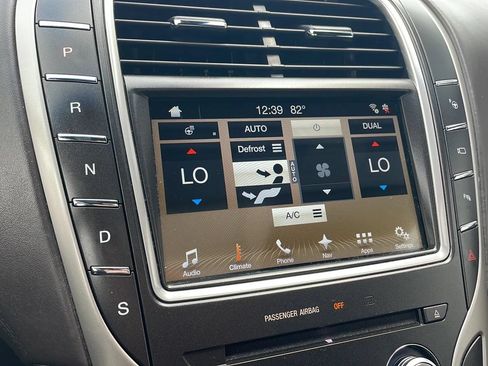 Used 2016 Lincoln MKX Black Label w/ Technology Package AWD/4WD image 38