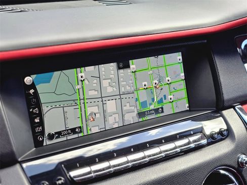 Used 2022 Rolls-Royce Cullinan image 25