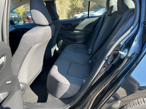 Used 2025 Toyota Corolla LE image 22