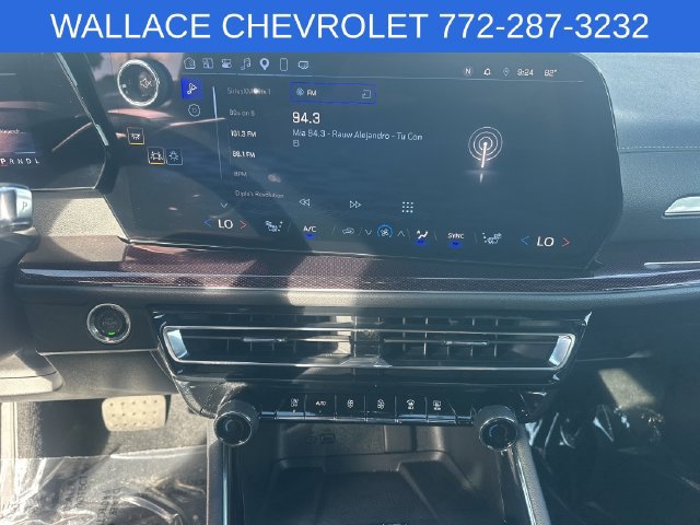 Used 2025 Chevrolet Traverse Z71 w/ Driver Confidence Package AWD/4WD image 22