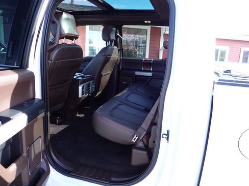 Used 2015 Ford F150 King Ranch w/ Equipment Group 601A Luxury AWD/4WD image 8