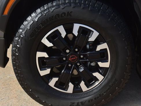 Used 2024 Nissan Frontier Pro-X w/ Pro Convenience Package RWD image 10