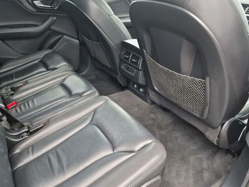 Used 2019 Audi Q7 3.0T Premium w/ Convenience Package AWD/4WD image 18