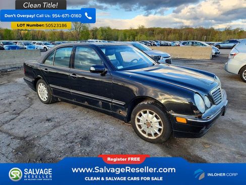 Used 2001 Mercedes-Benz E 320 4MATIC Sedan image 5