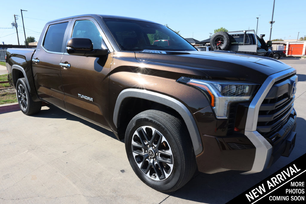 Used 2024 Toyota Tundra Limited AWD/4WD image 3