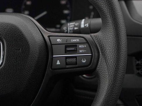 Used 2025 Honda Accord SE image 18