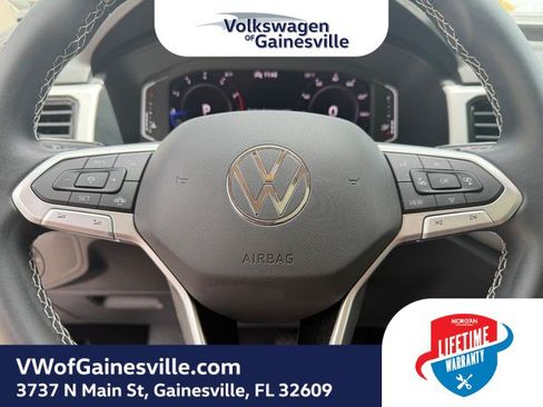 Used 2022 Volkswagen Atlas SE FWD image 23