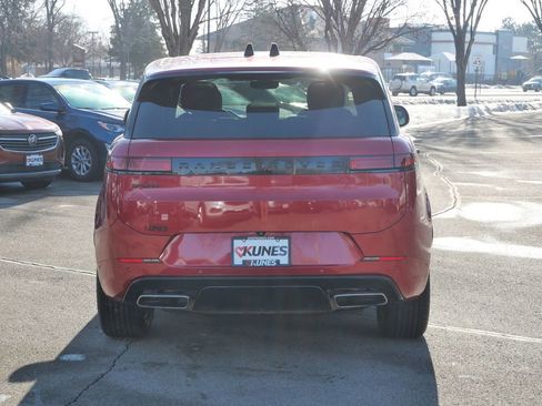 Used 2024 Land Rover Range Rover Sport Dynamic SE image 8