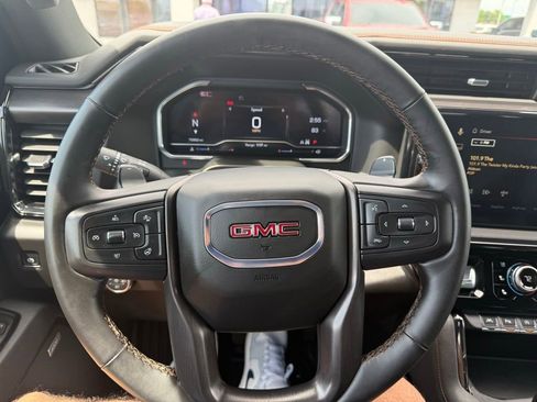 Used 2025 GMC Sierra 1500 AT4 w/ AT4 Premium Package AWD/4WD image 27