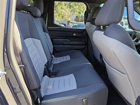 Used 2025 Toyota Tacoma TRD Sport image 15