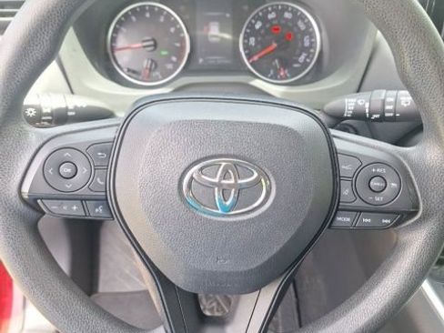 Used 2019 Toyota RAV4 XLE w/ Carpet Mat Package AWD/4WD image 13