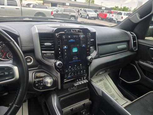 Used 2023 RAM 1500 Laramie AWD/4WD image 14