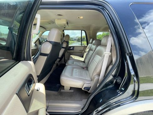 Used 2005 Ford Expedition Eddie Bauer image 23