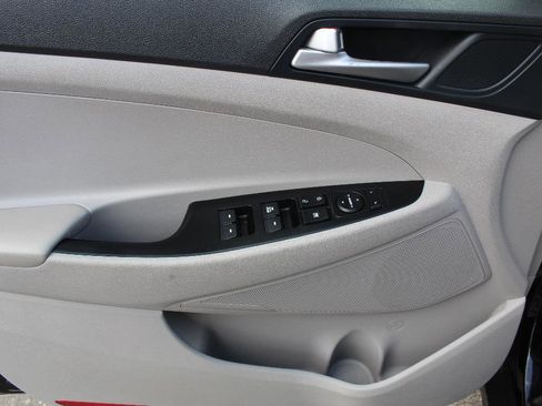 Used 2021 Hyundai Tucson SE FWD image 9