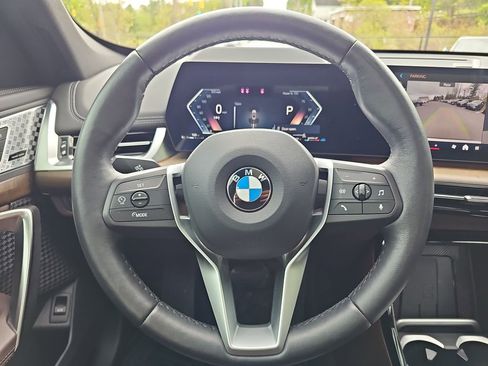 Certified 2025 BMW X1 xDrive28i w/ Premium Package AWD/4WD image 17