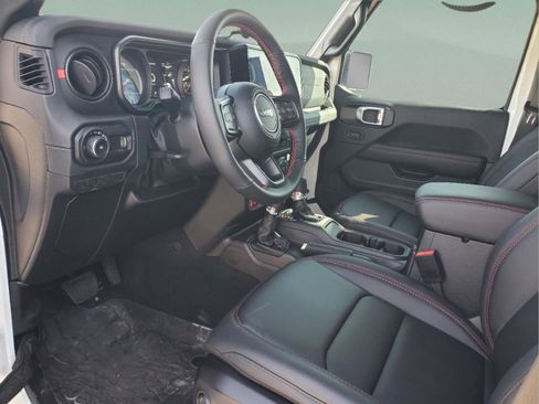 Used 2026 Jeep Wrangler Unlimited Rubicon 392 w/ Quick Order Package 27X Moab AWD/4WD image 13