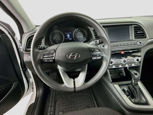 Used 2020 Hyundai Elantra SEL w/ Cargo Package (C1) FWD image 11