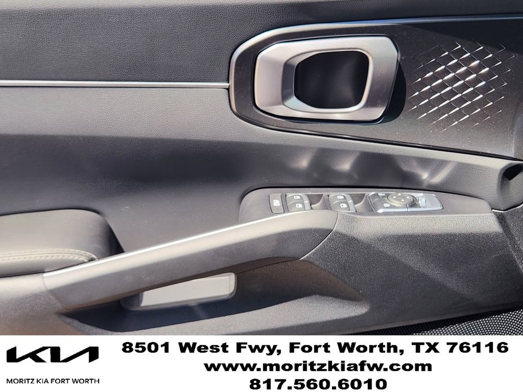 New 2026 Kia Sorento LX FWD image 16