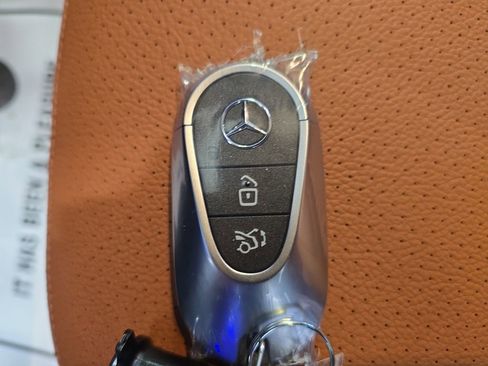 New 2026 Mercedes-Benz C 300 Sedan image 38