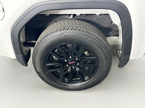 Used 2024 GMC Sierra 1500 Elevation AWD/4WD image 11
