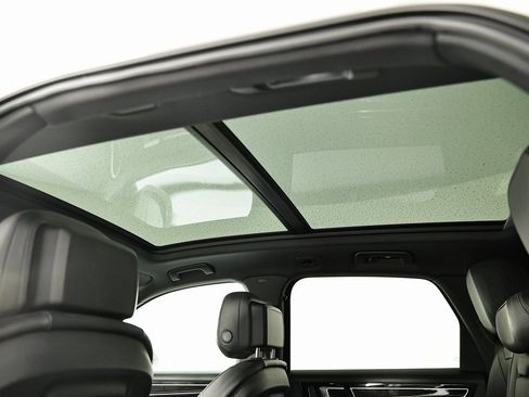 Used 2023 Porsche Cayenne image 30