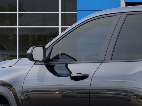 New 2025 Chevrolet Equinox LT image 12