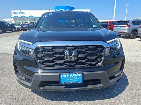 Used 2023 Honda Passport EX-L image 2