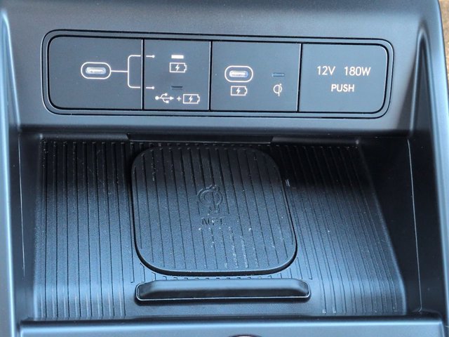 Certified 2024 Hyundai Kona Limited FWD image 24