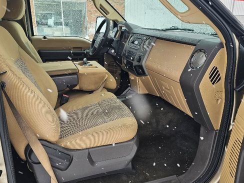 Used 2011 Ford F250 XLT w/ XLT Premium Pkg image 15